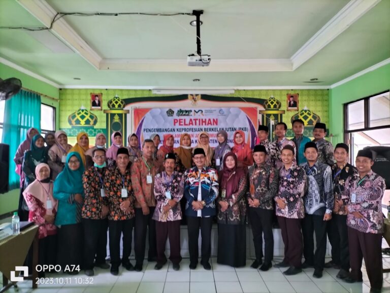 PELATIHAN PKB MIN 2 LAMONGAN